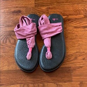 Sanuk sandals